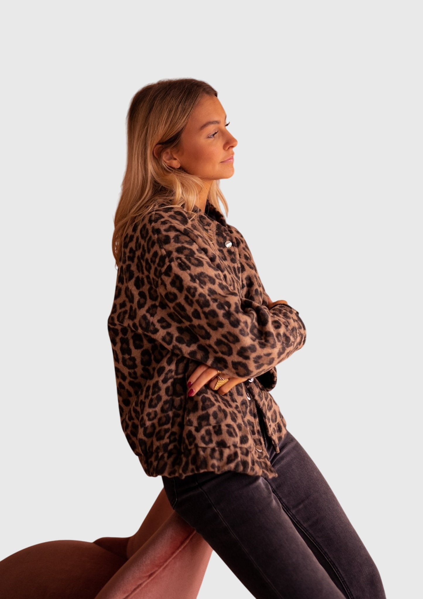 Elodie | Tyylikäs Leopardikuosiset Takki