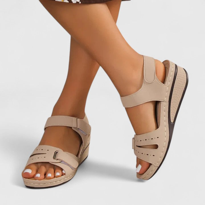 Guinevere™ | Ortopediset Sandalit
